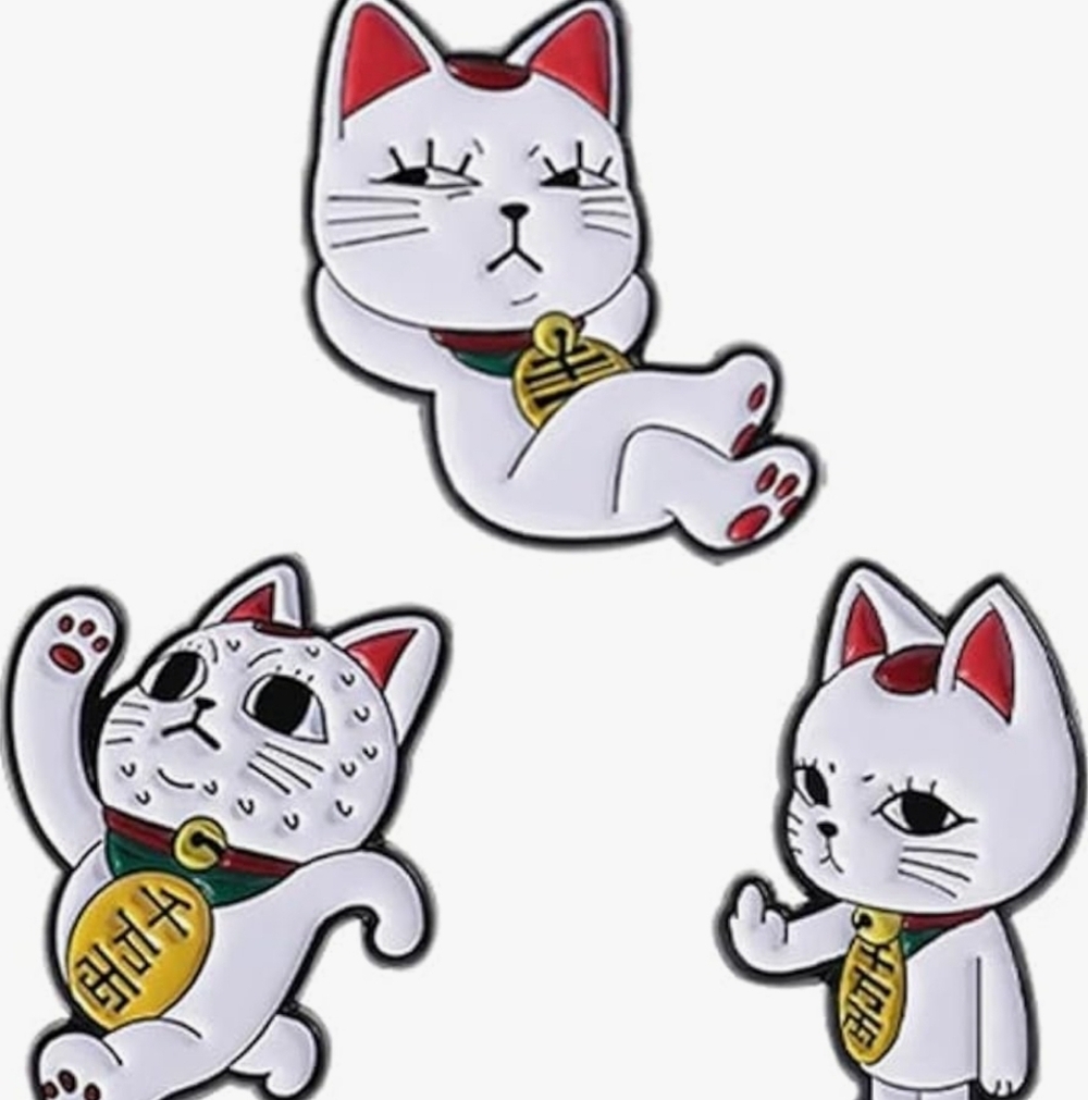 White Lucky Cat Enamel Pin Set - Cute Maneki Neko Accessories Dandadan 3 Piece